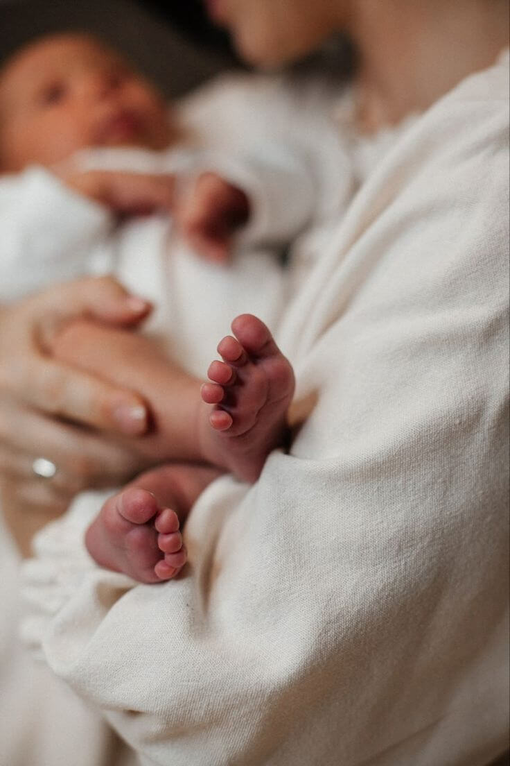 Offrir un cadeau de naissance chrétien unique et symbolique