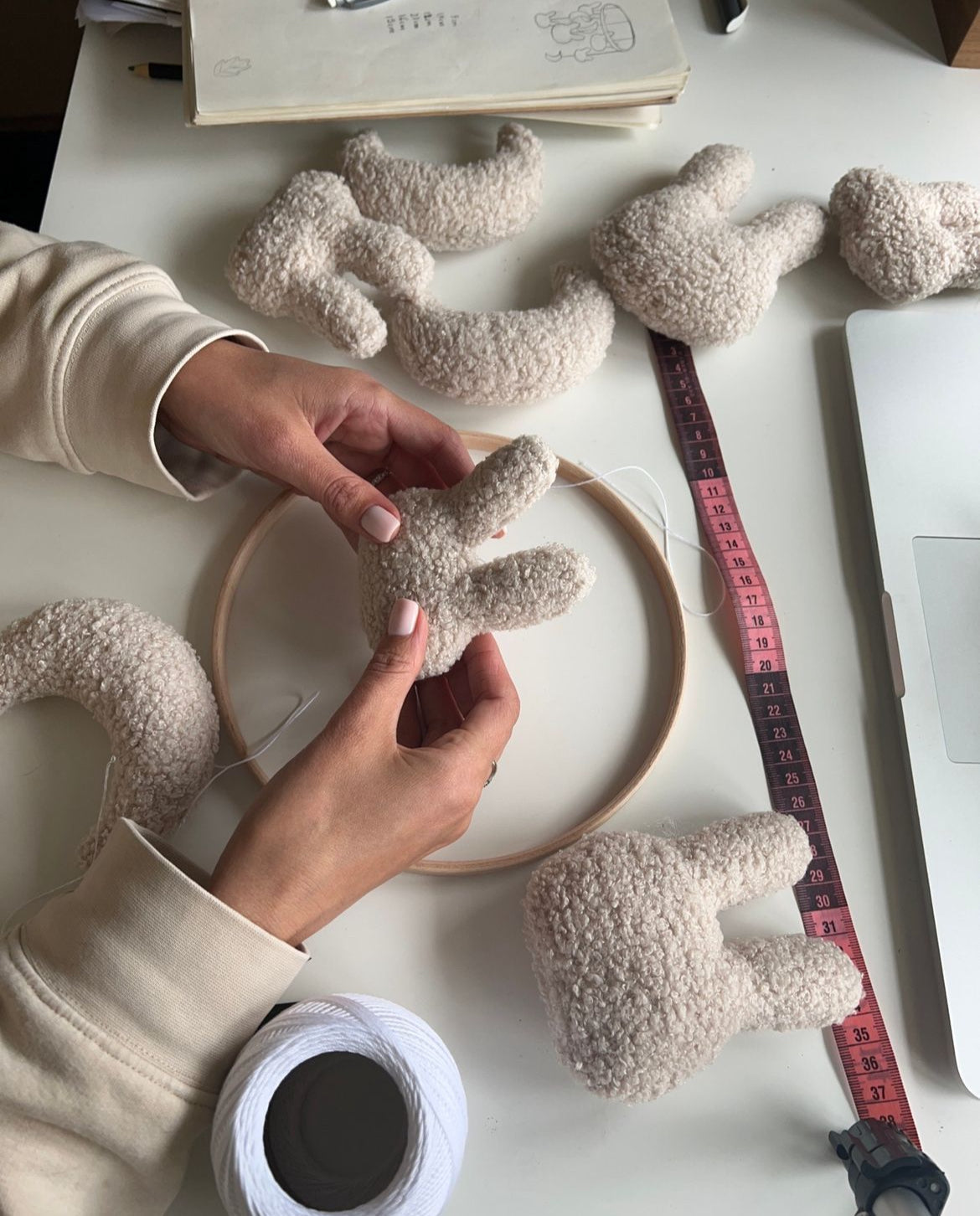 Les bienfaits d'un mobile de lit pour bébé